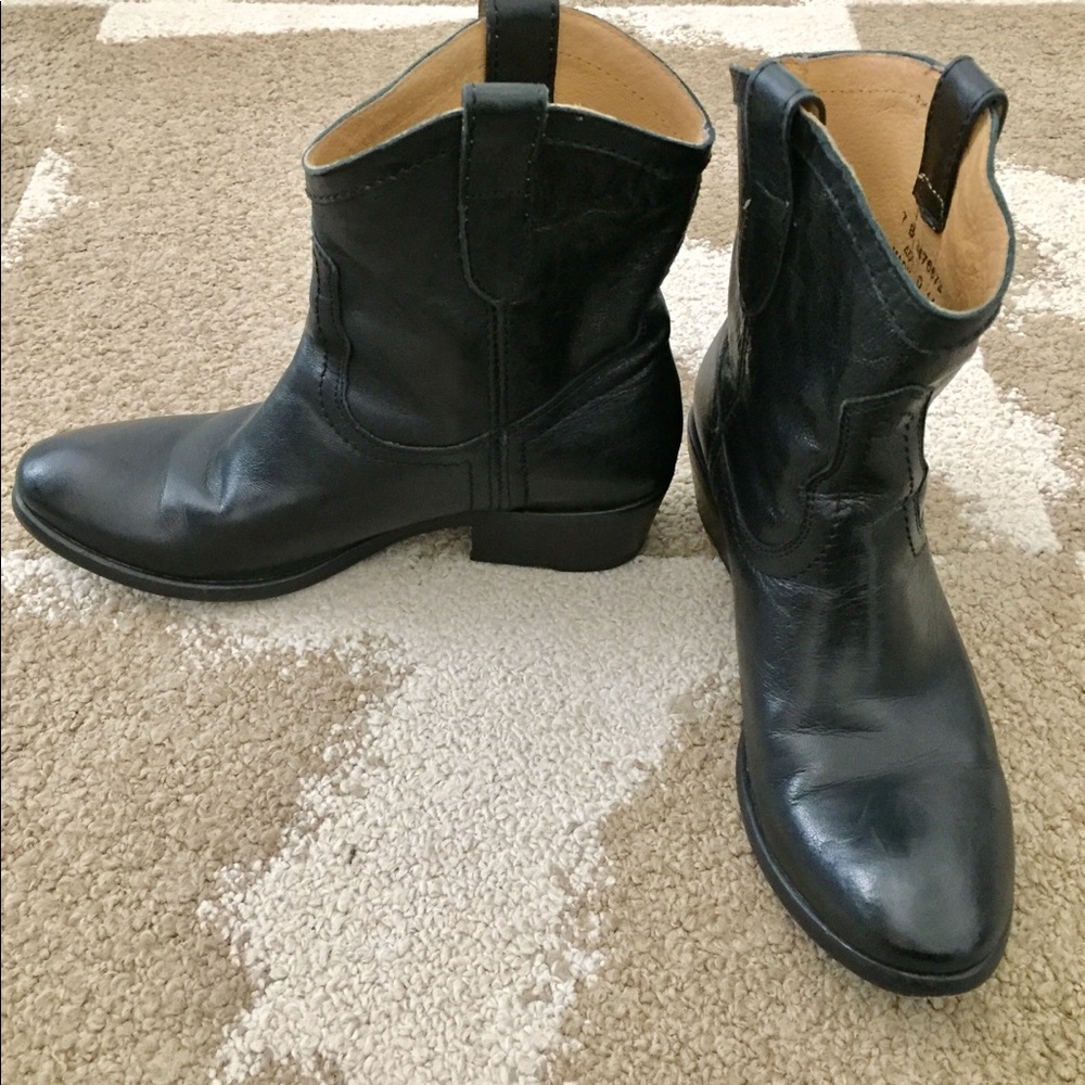 Frye Billy Short Bootie